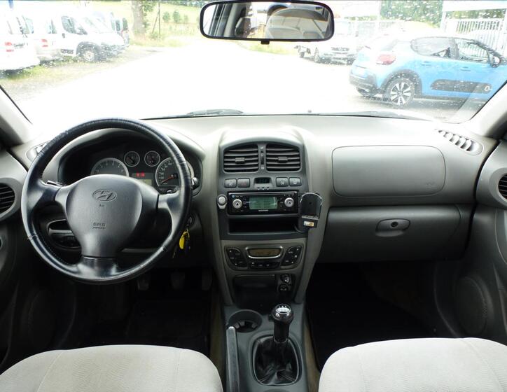 Hyundai Santa Fe 32