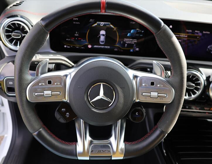Mercedes-Benz CLA 22