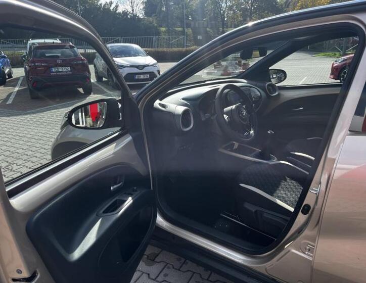 Toyota Aygo 12