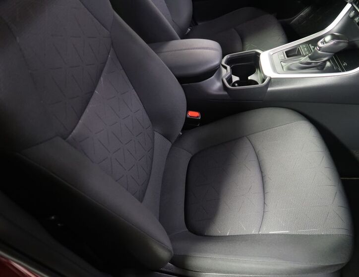 Toyota RAV4 13