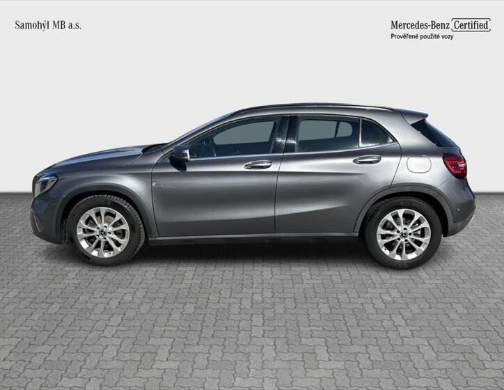 Mercedes-Benz GLA 2