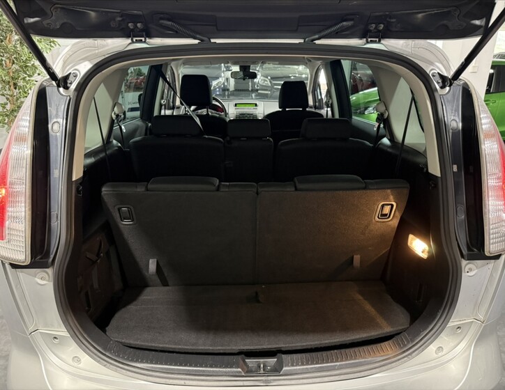 Mazda 5 25