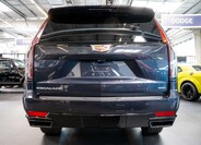 Cadillac Escalade 3