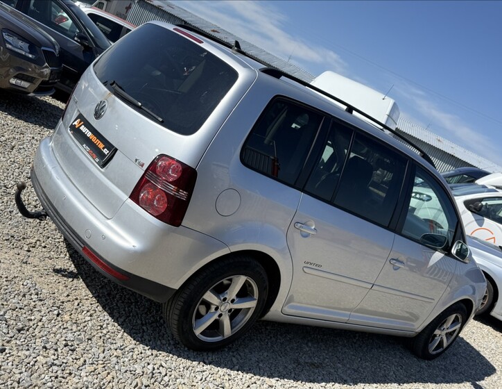 Volkswagen Touran 5
