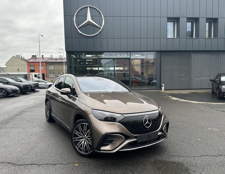 Mercedes-Benz EQE 1