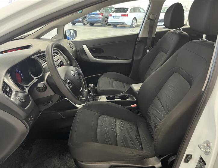 KIA Ceed 14