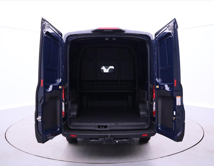 Ford Transit 9