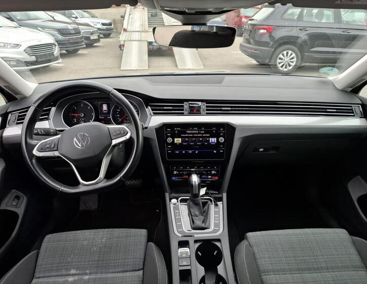 Volkswagen Passat 2