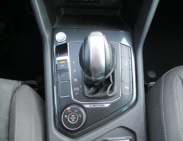 Volkswagen Tiguan 14