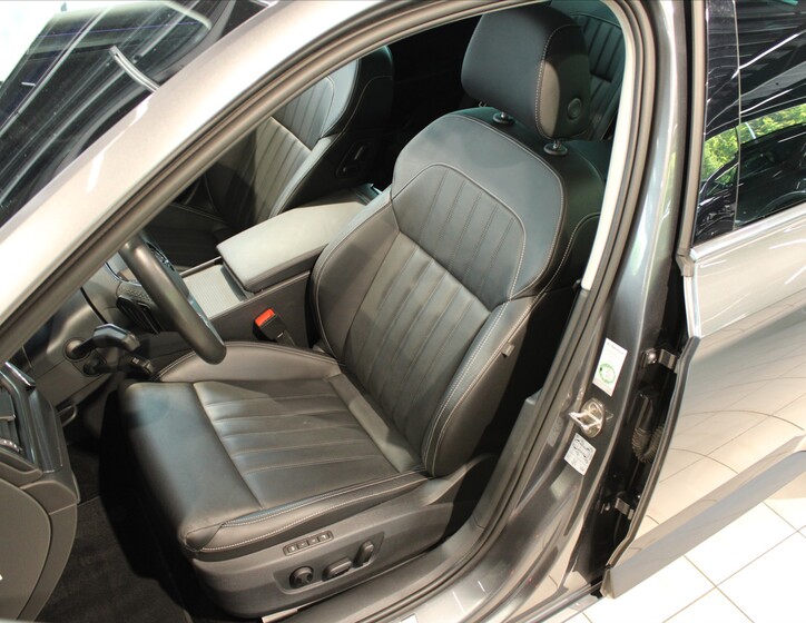 Škoda Superb 8