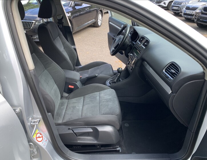 Volkswagen Golf 14