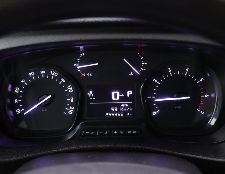 Toyota ProAce 19