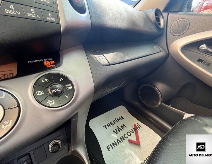 Toyota RAV4 43