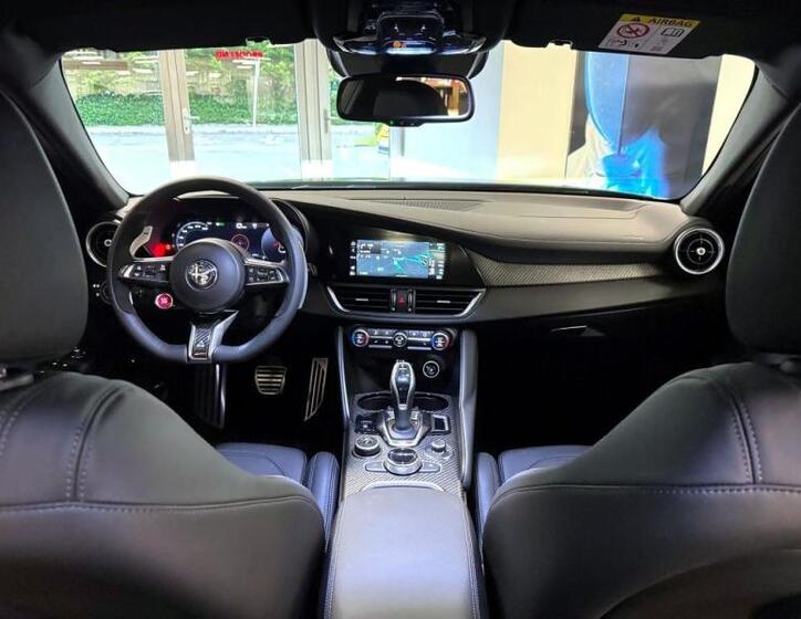 Alfa Romeo Giulia 23