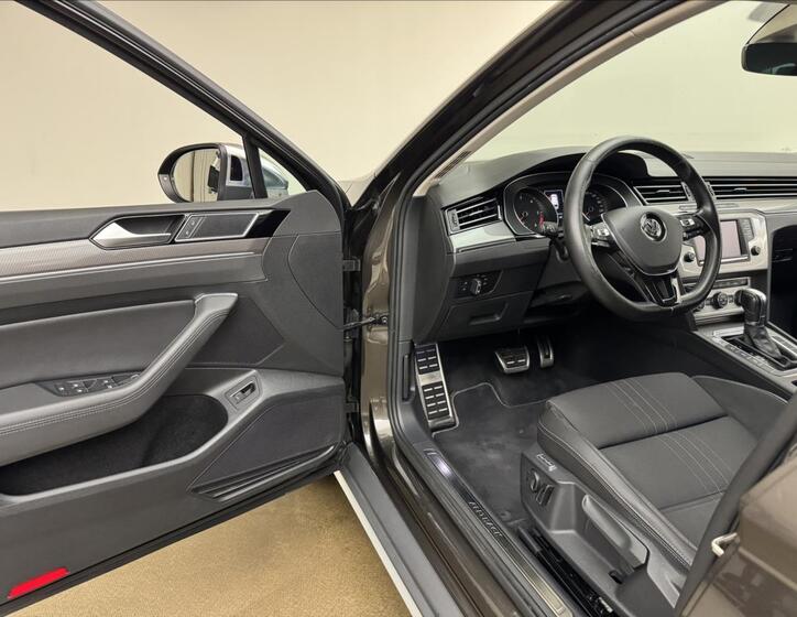 Volkswagen Passat 37
