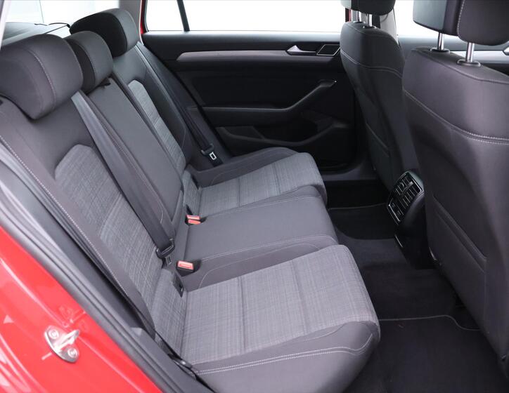 Volkswagen Passat 14