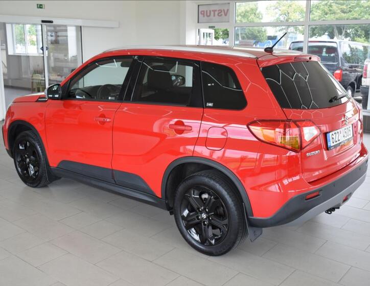 Suzuki Vitara 8