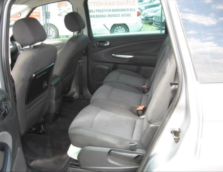 Ford S-MAX 8