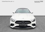 Mercedes-Benz Třídy E 8