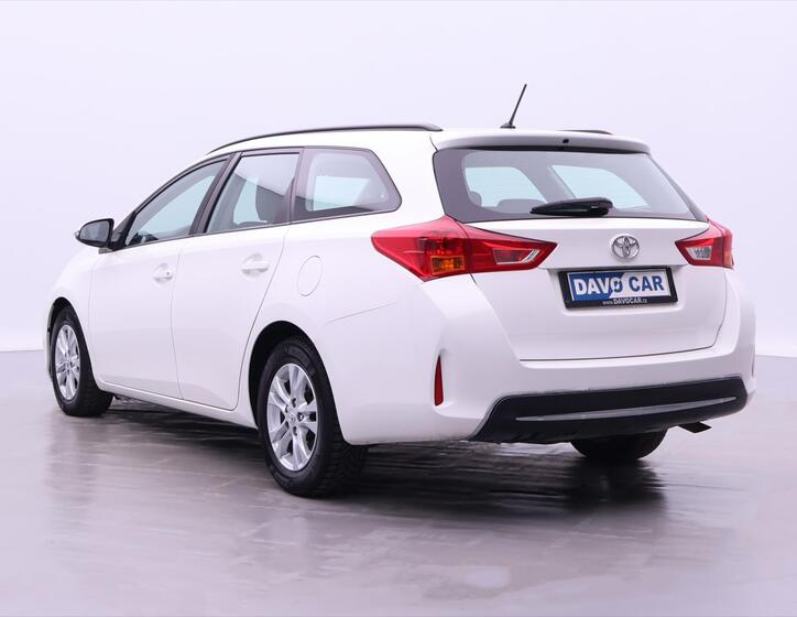 Toyota Auris 5