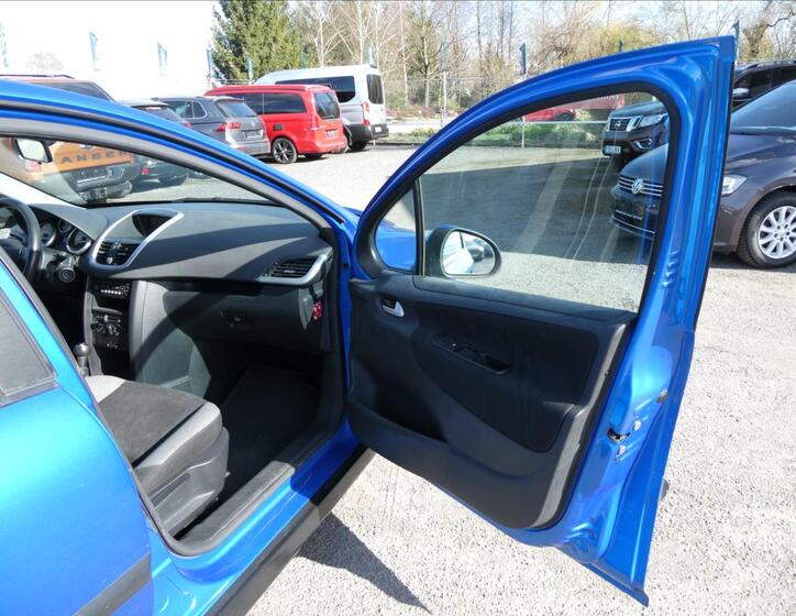 Peugeot 207 15