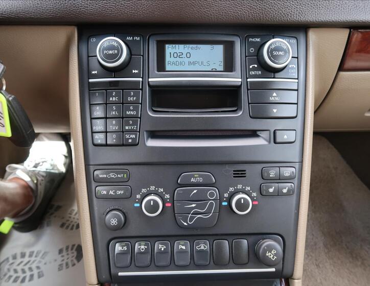 Volvo XC90 16