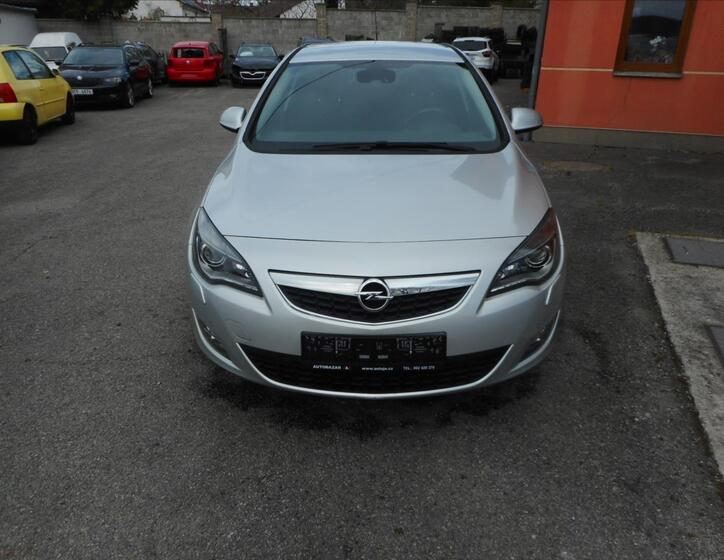 Opel Astra 2