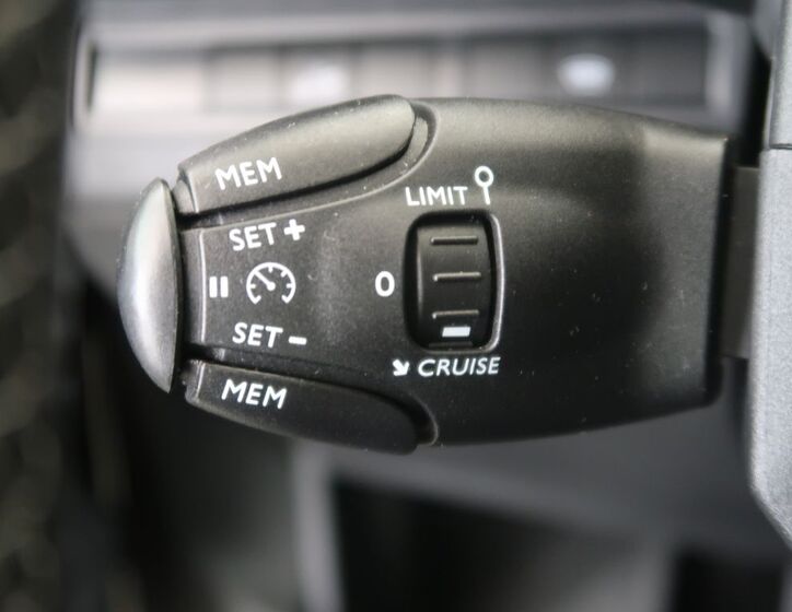 Peugeot 5008 33