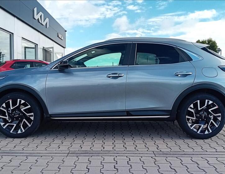 KIA XCeed 7