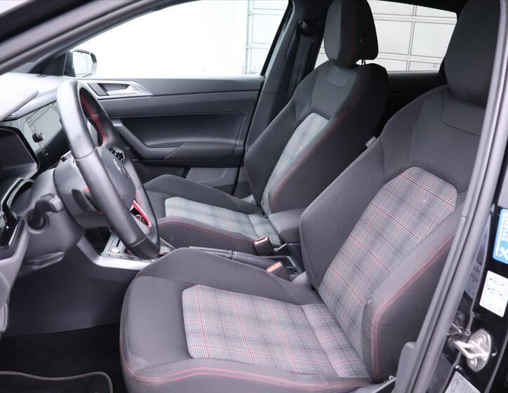 Volkswagen Polo 10