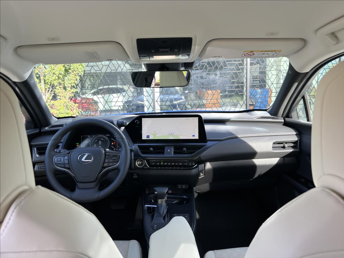 Lexus UX 250h