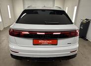 Audi Q8 5