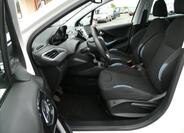 Peugeot 208 21