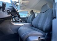 Peugeot 308 8