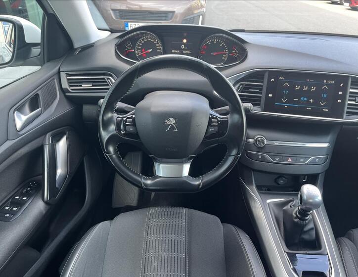 Peugeot 308 11
