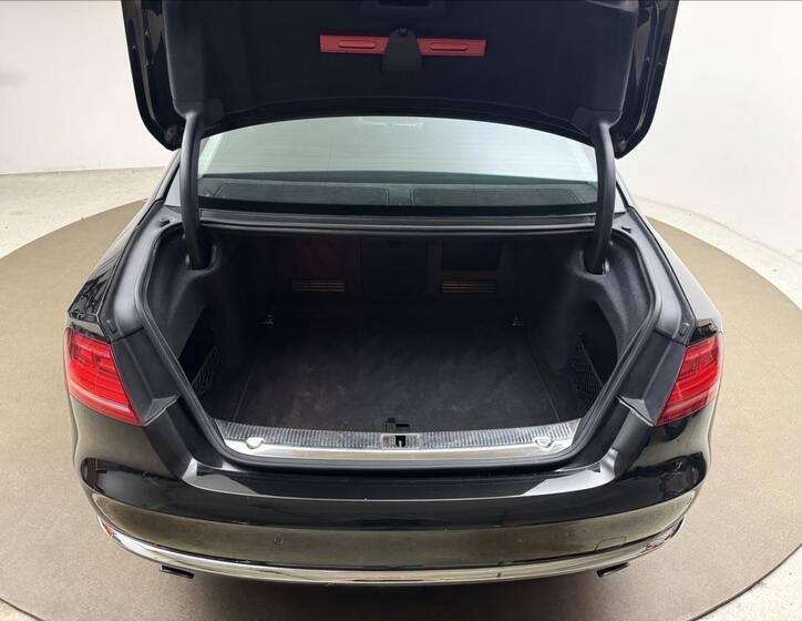 Audi A8 62