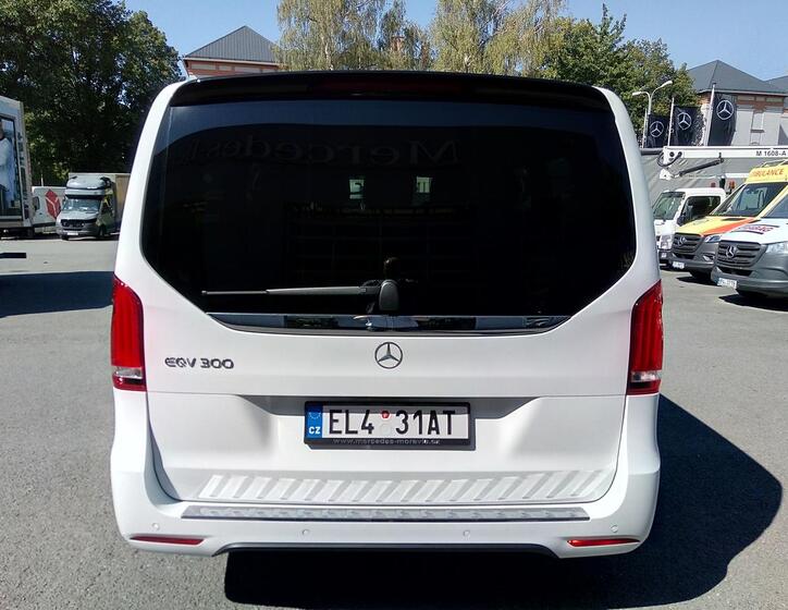 Mercedes-Benz EQV 4