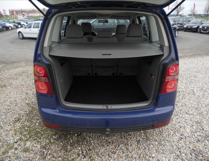 Volkswagen Touran 17