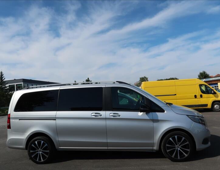 Mercedes-Benz Vito 5