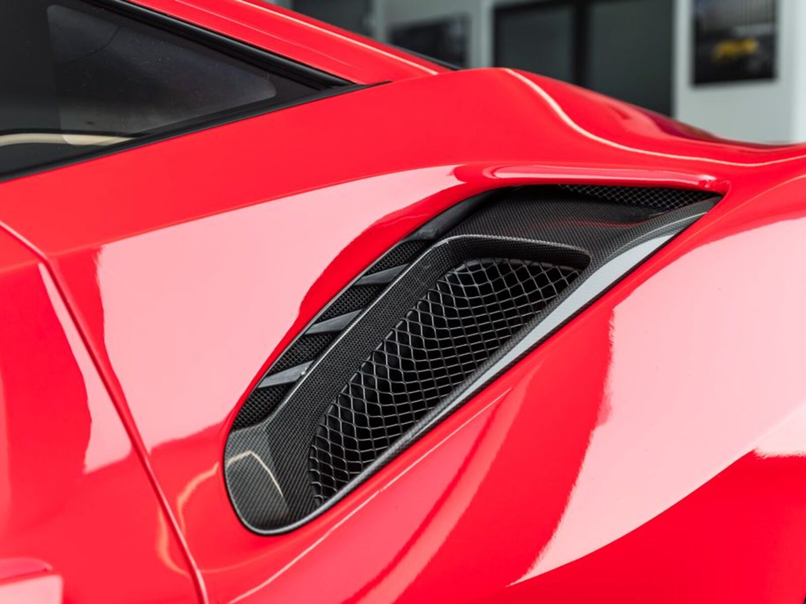 Ferrari 488 13