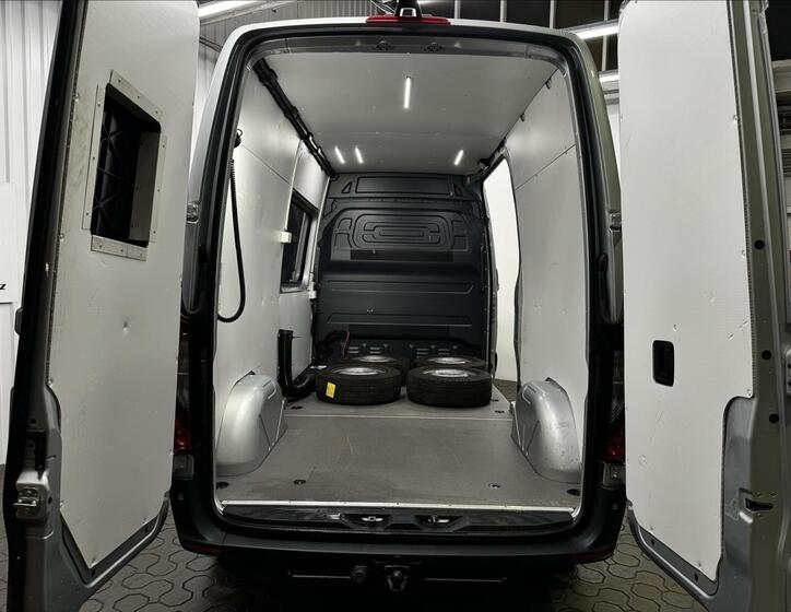 Mercedes-Benz Sprinter 31