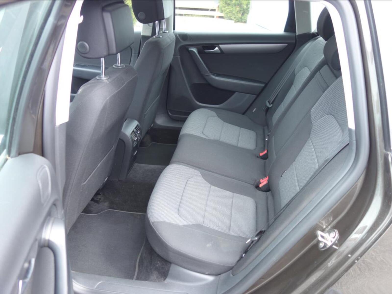 Volkswagen Passat 14