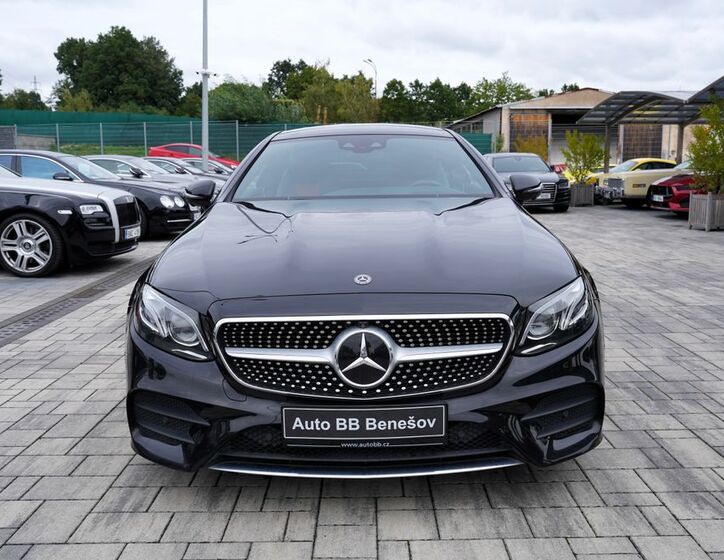 Mercedes-Benz Třídy E 1