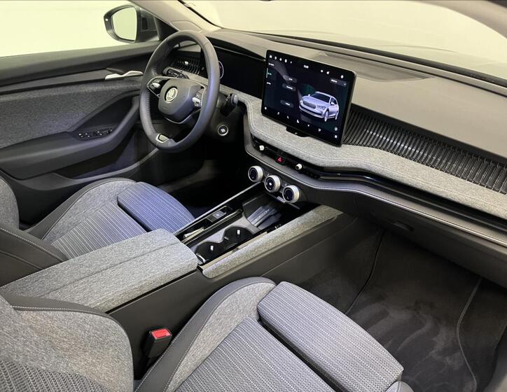 Škoda Superb 14