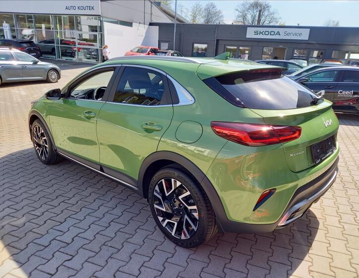 KIA XCeed 7