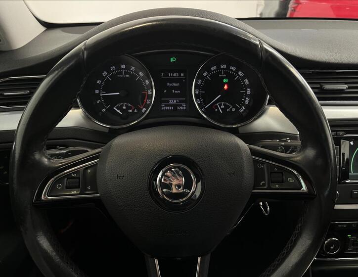 Škoda Superb 12
