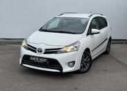 Toyota Verso 1
