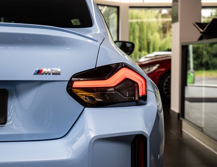 BMW M2 22