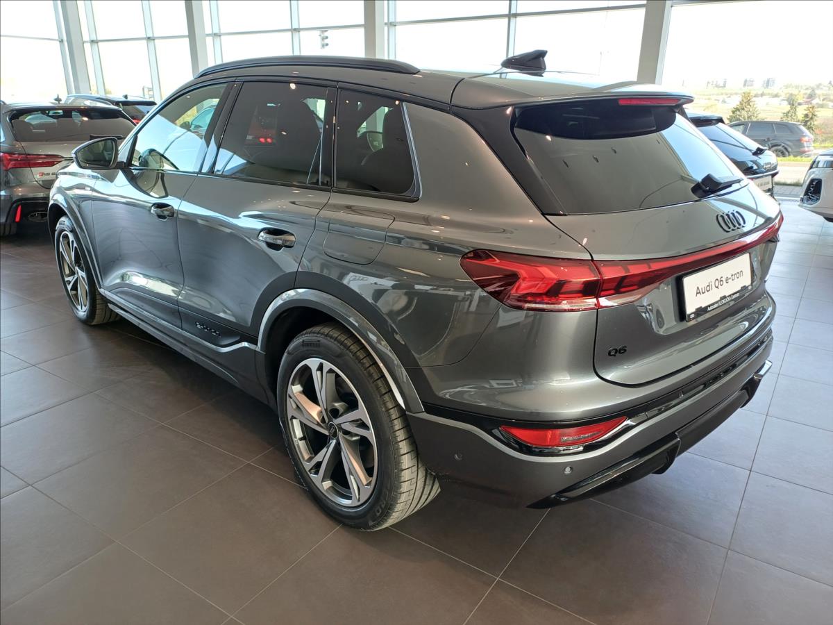 Audi Q6