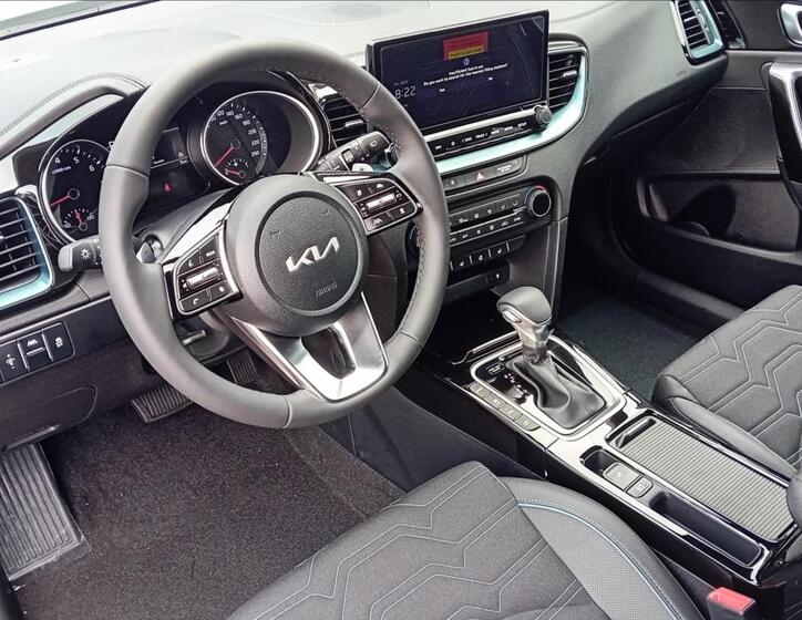 KIA XCeed 8